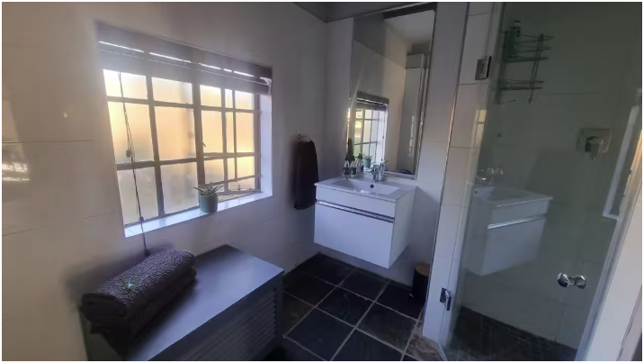 5 Bedroom Property for Sale in Swartruggens North West